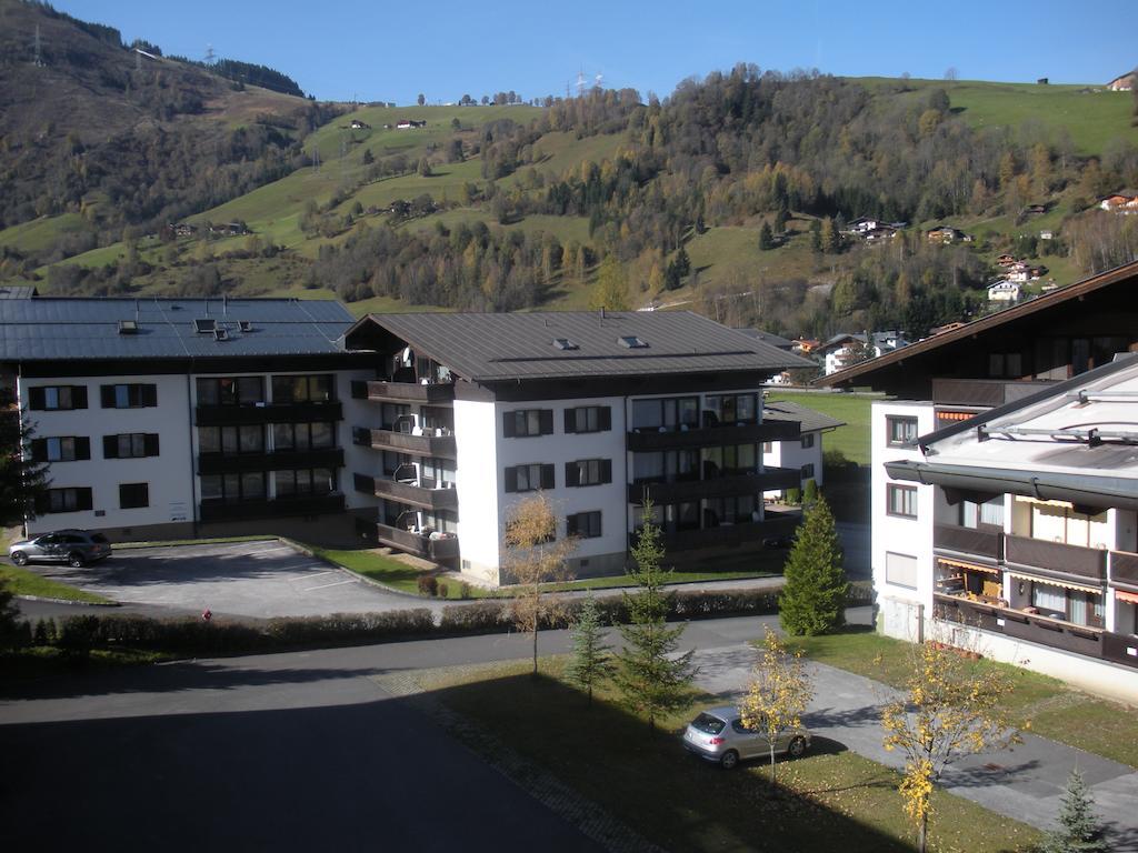 Apartment Domizil Maria Kaprun Exteriör bild
